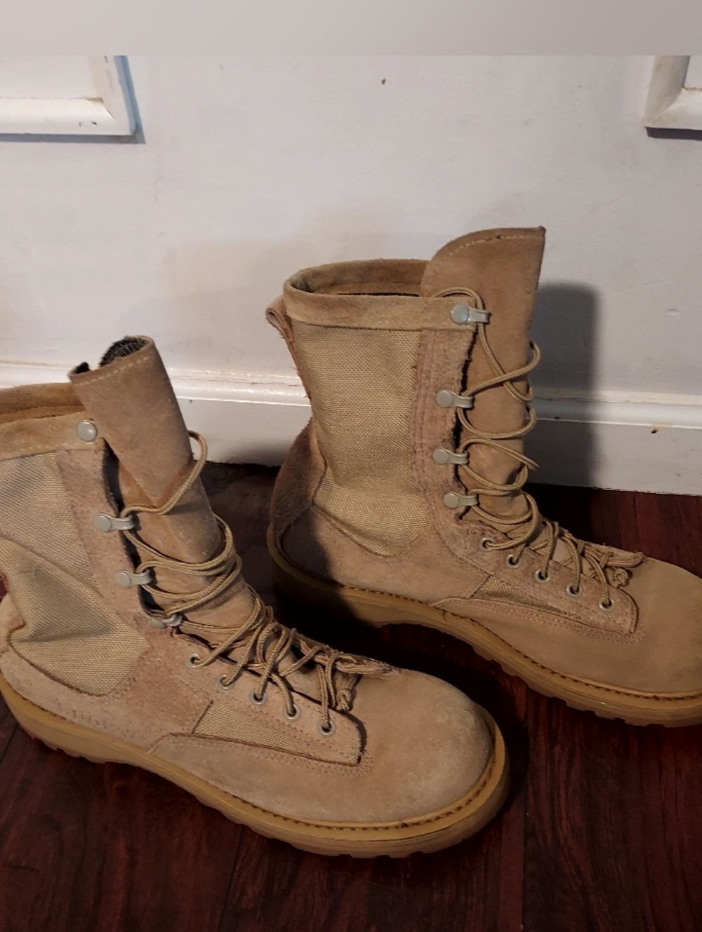 Vibram Men’s Suede  Military Steel toe  Combat boots Sz-9.5